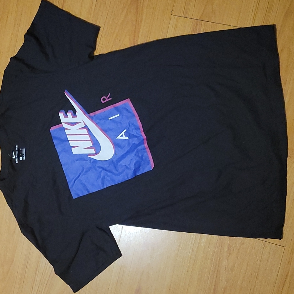 Nike Air Tee($10+4.99 shipping)